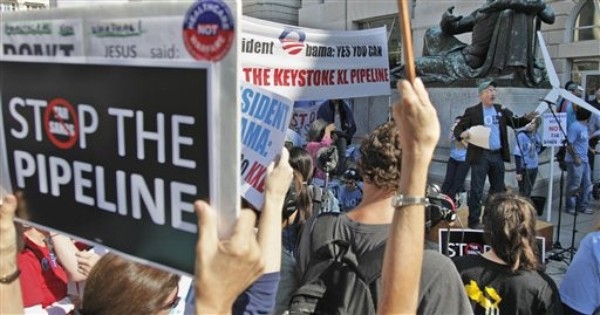 Harper's Oil 'No-brainer' an Emotional Issue in U.S.