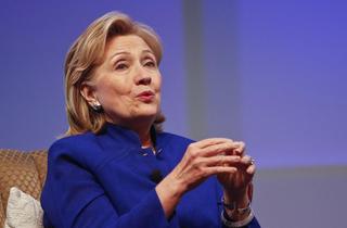 Are Neocons Preparing to Back Hillary?