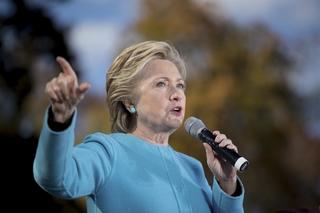 Healthcare Leaders Send Cash to Clinton, Shun Trump