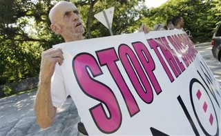 Don't Ask, Don't Tell Ban Gives Obama Trouble