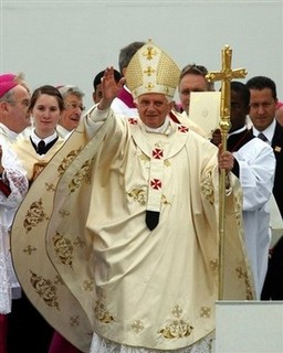 John Locke and Catholic Social Teaching