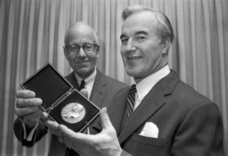 Dear Scientists: Please Stop Bashing Free Will!