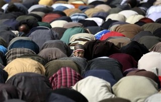Pew: Islam Dominated Religion Coverage in 2010