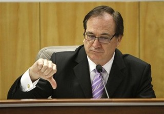 Can an Orange Bracelet Turn Hearts in DC?