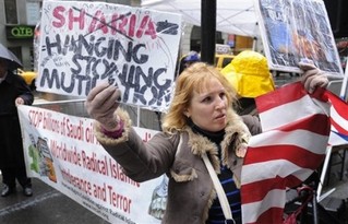 Defending Peter King's Muslim Hearings